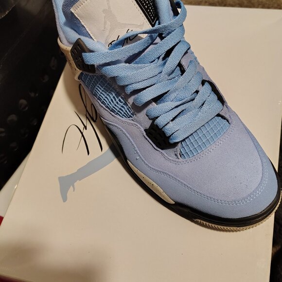 Jordan retro 4 unc main image 5